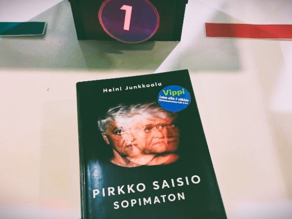 Epäluotettava elämänkerta: Pirkko Saisio –&nbsp;Sopimaton