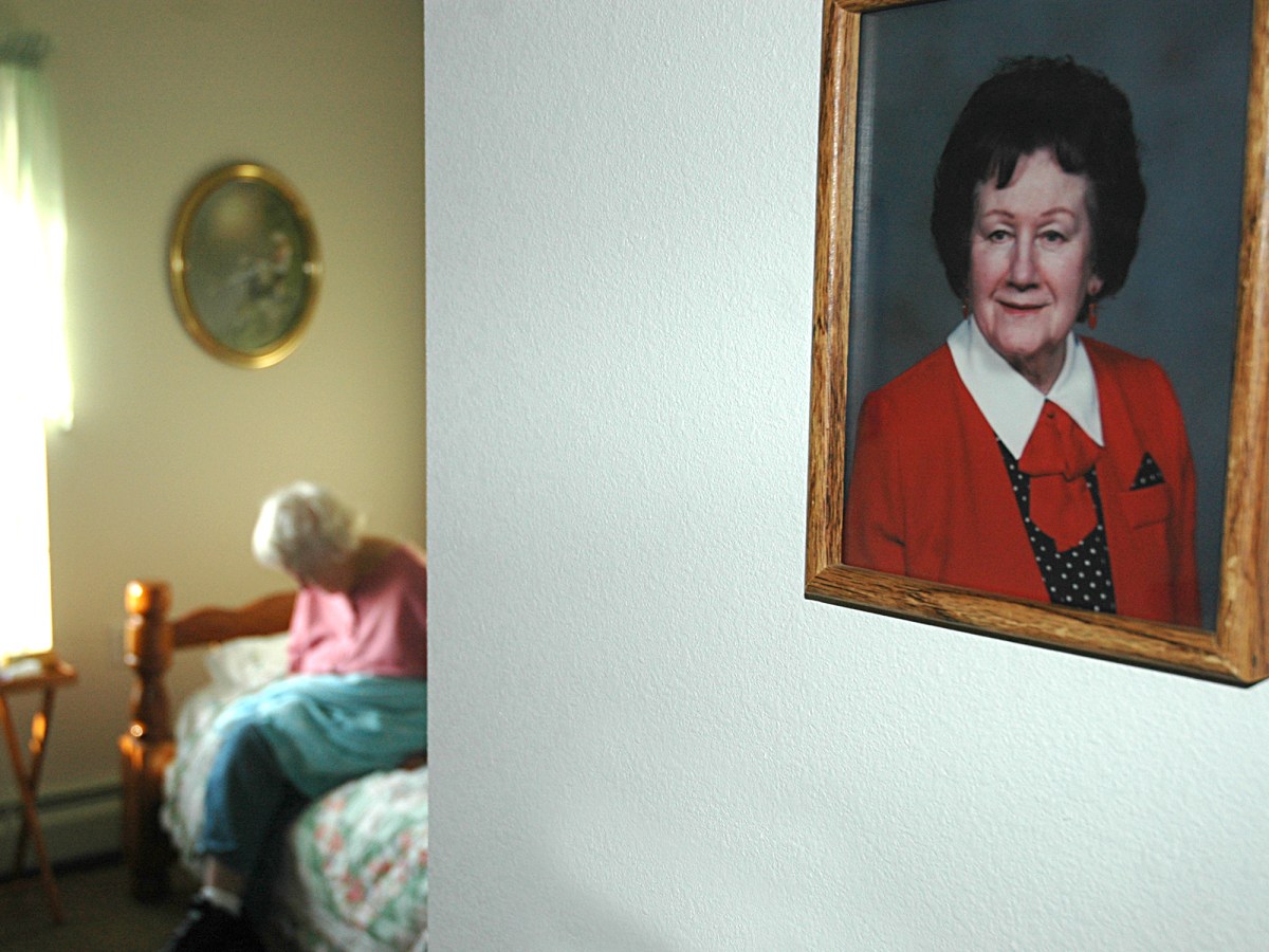 Yhteiskunnan empatiavajeen kasvu näkyy myös asenteissa hoitovastuuta&nbsp;kohtaan